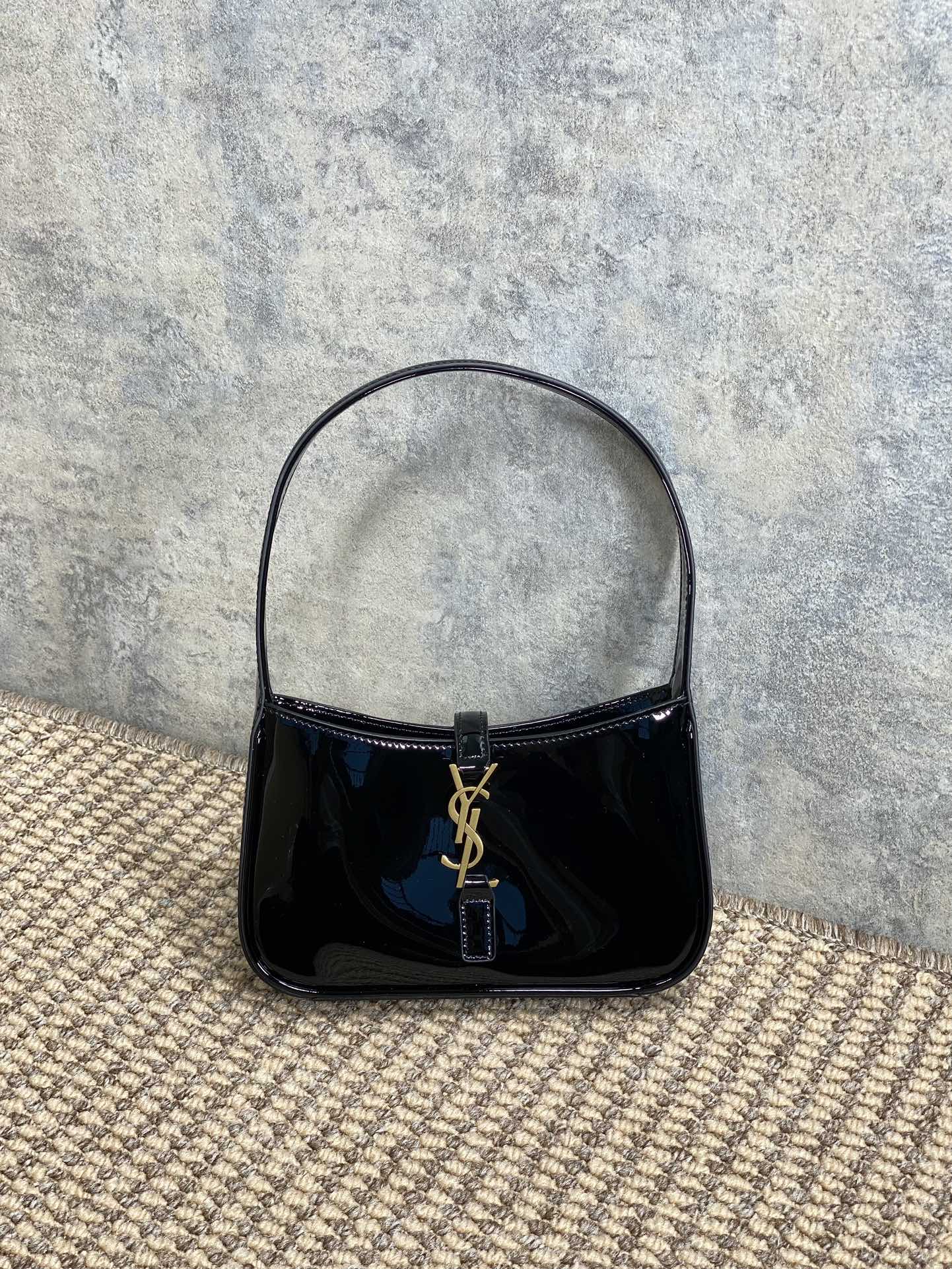 YSL 카상드르 미니 스몰 호보백