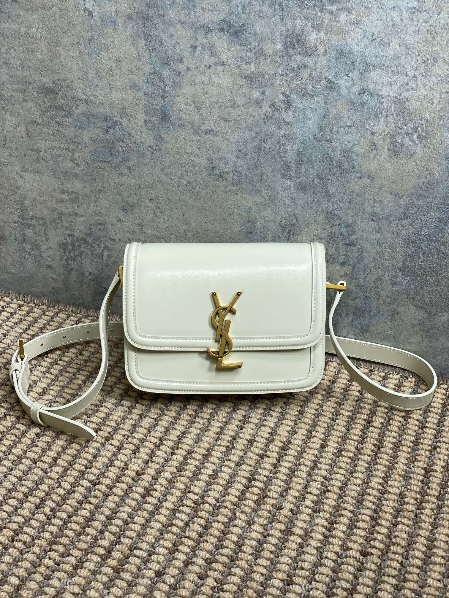 YSL 솔페리노 스몰 사첼백