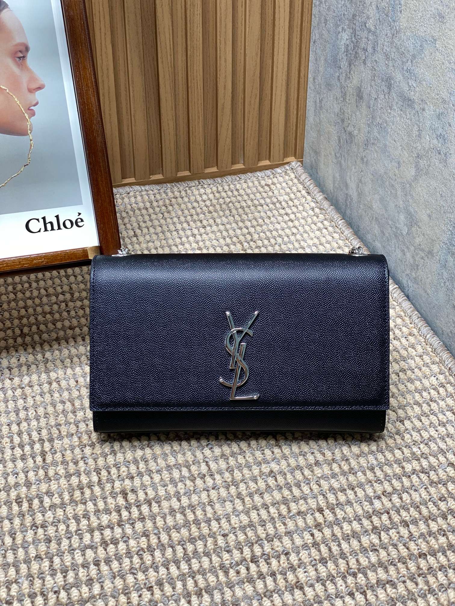 YSL 클레식 모노그램 미디움 체인백